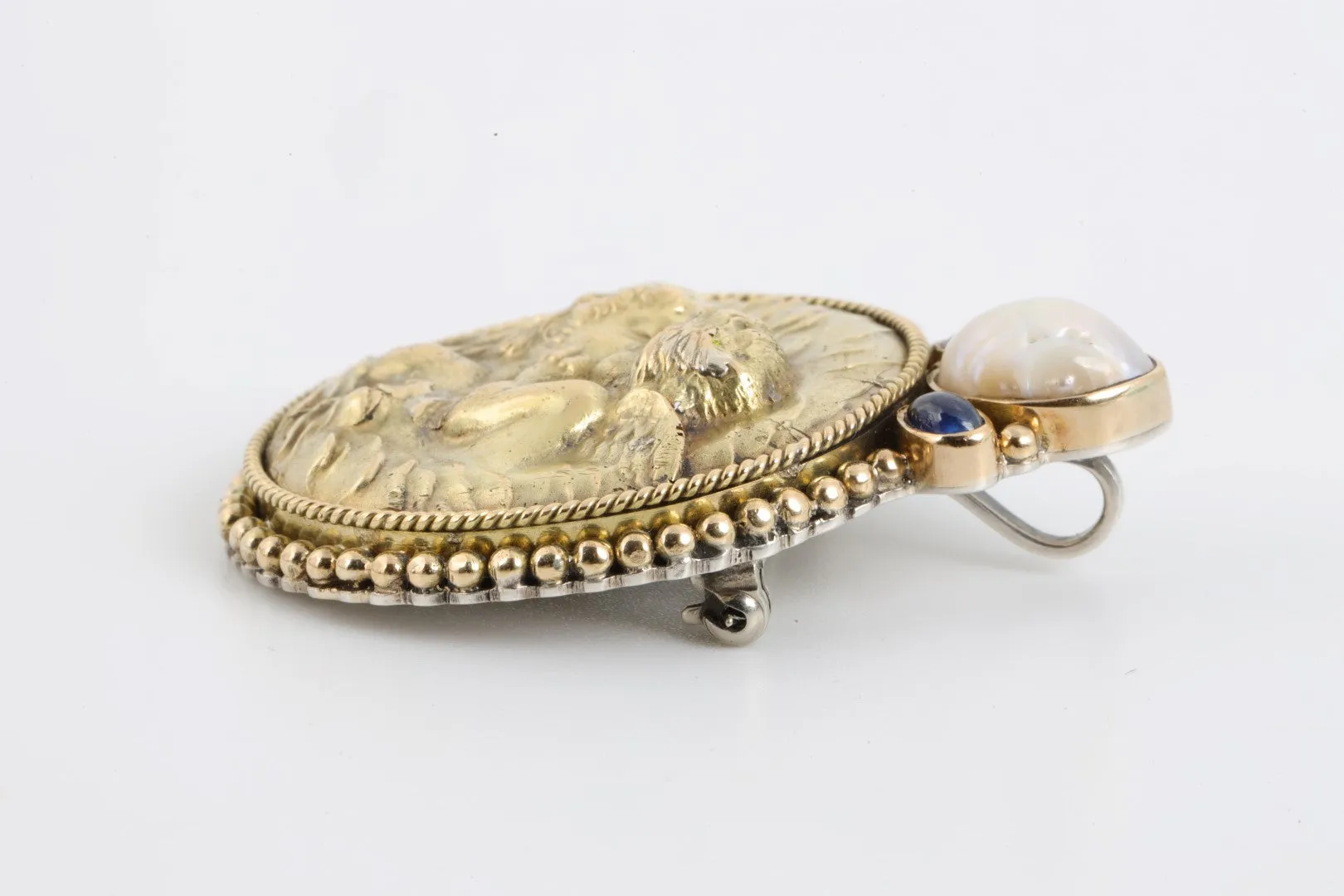 18k Yellow Gold & 925 Cameo Brooch with Mother of Pearl & Stone Inlay (21.56g.)