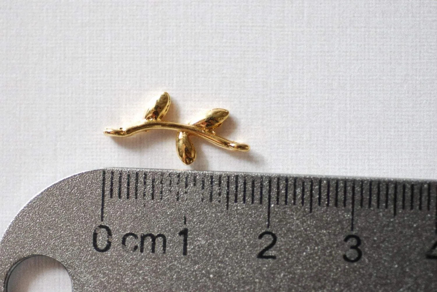 2pcs Vermeil Wholesale Gold Small Leaf Connector - 18k gold plated over sterling silver, Gold Twig Charm, Gold Branch, Gold Tree Charm, Gold Flower