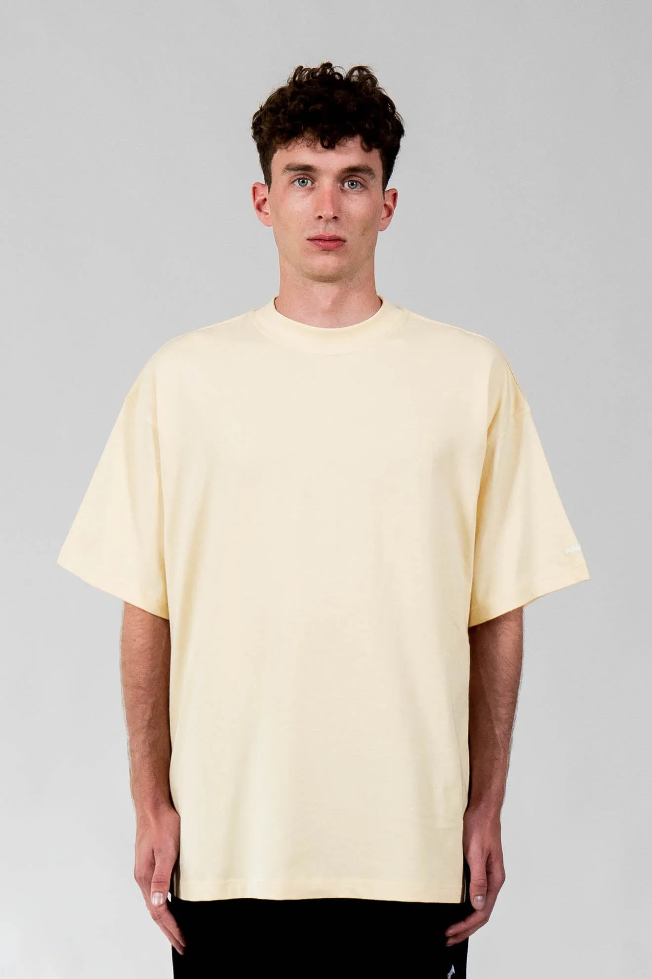 CREME T-SHIRT