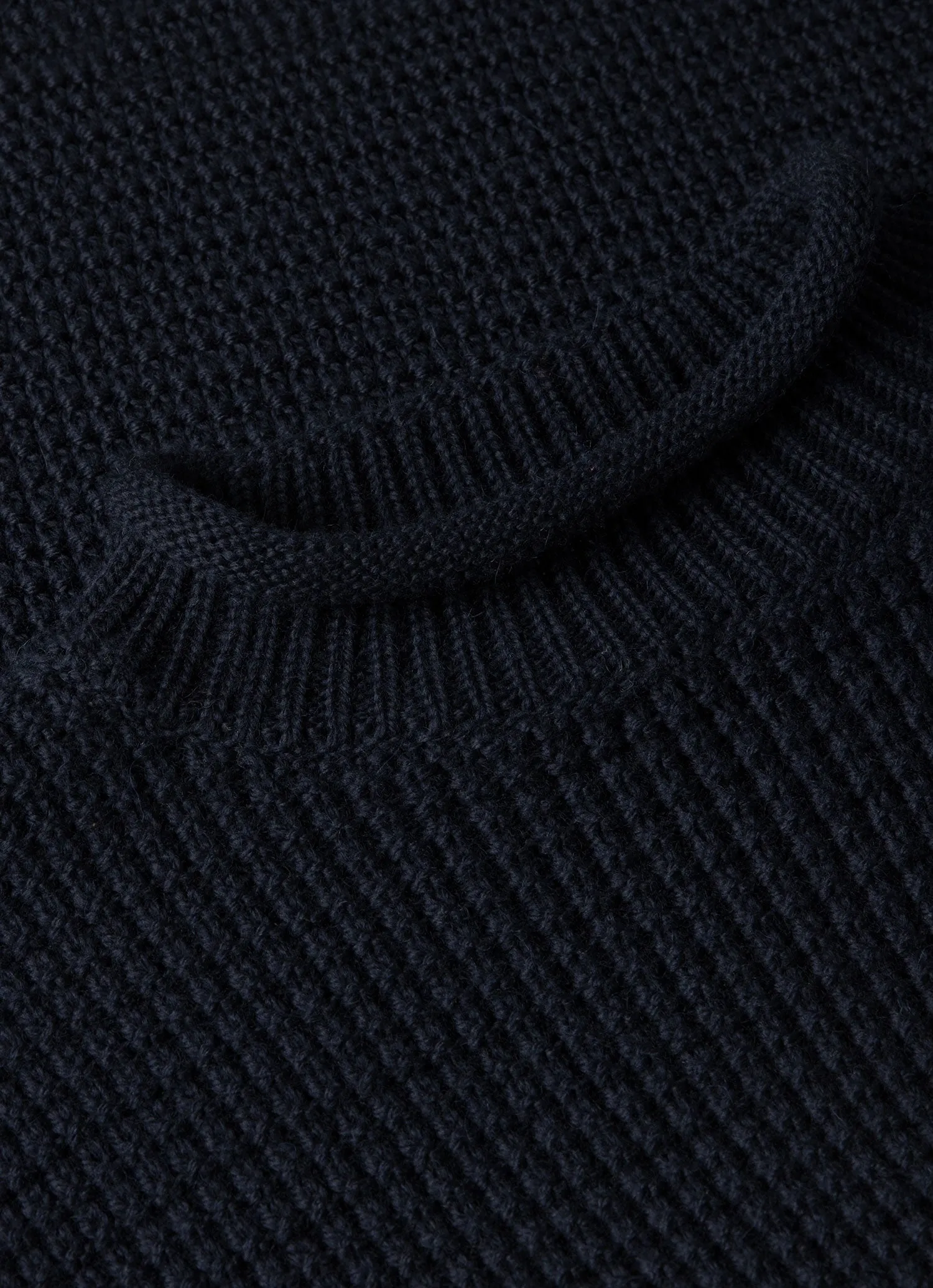 Men's Merino Fisherman Jumper in Navy