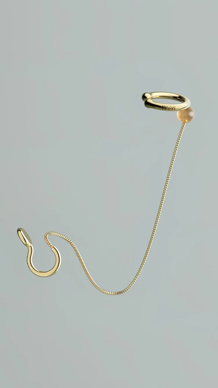 nose to ear chain in gold