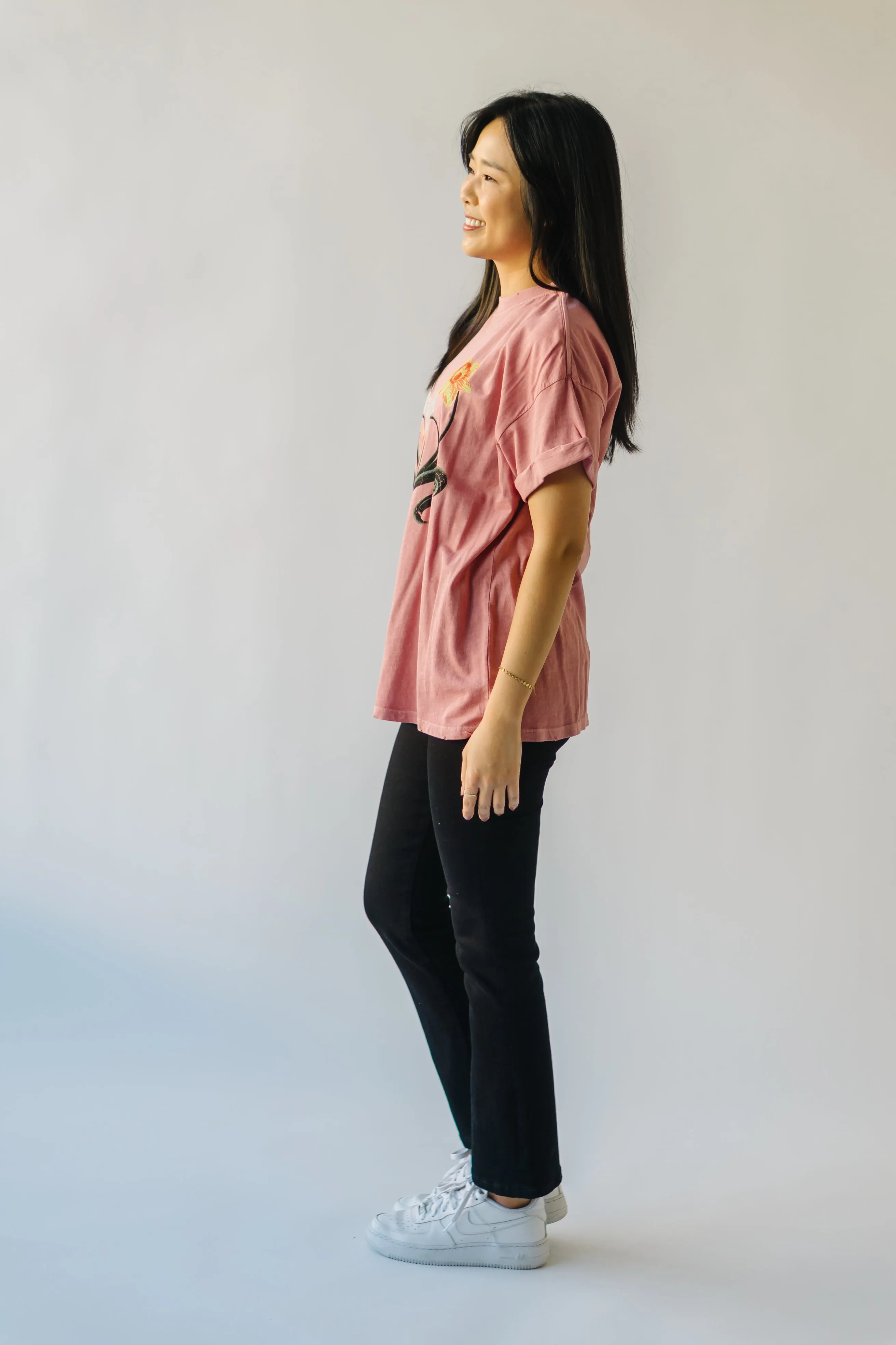 The March Daffodil Tee in Dusty Pink