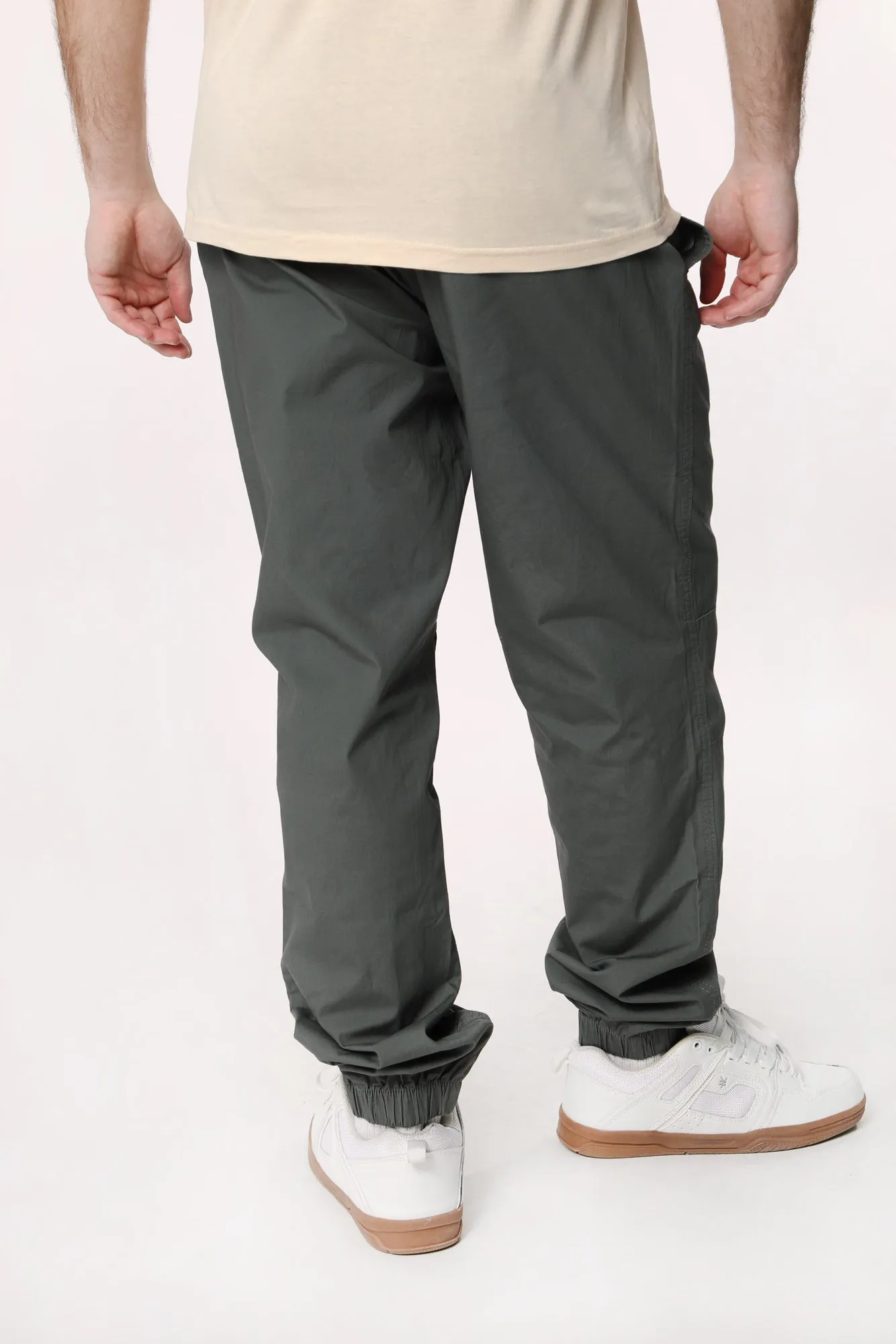 West49 Mens Relaxed Poplin Jogger